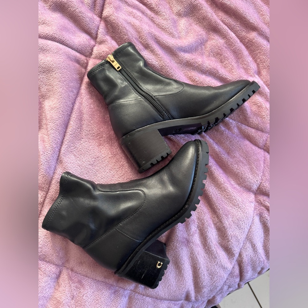 Black Leather boots (coach) size 6